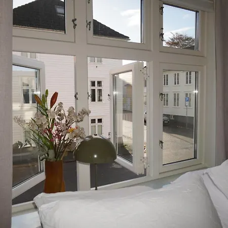 A Place To - Free Parking Apartman *