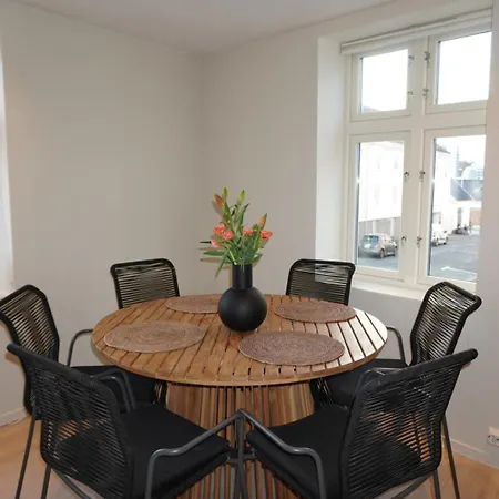 A Place To - Free Parking