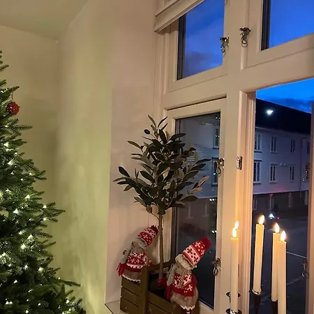 A Place To - Free Parking *