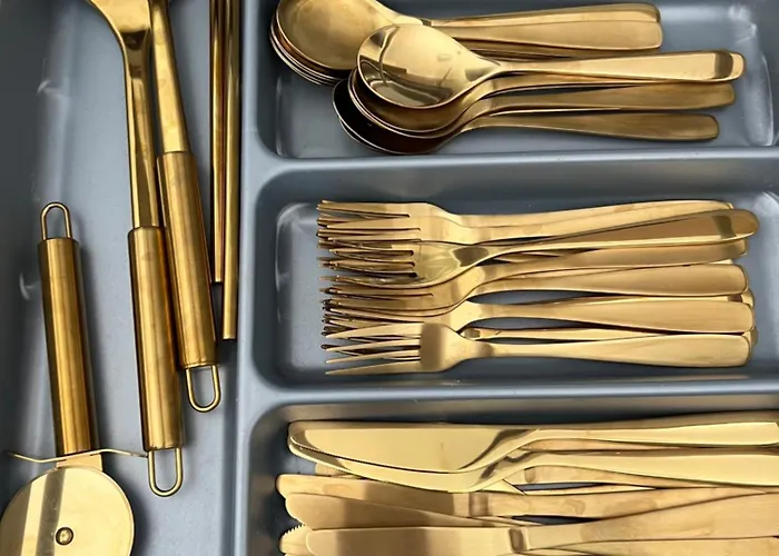 Apartament A Place To - Free Parking - 5 *