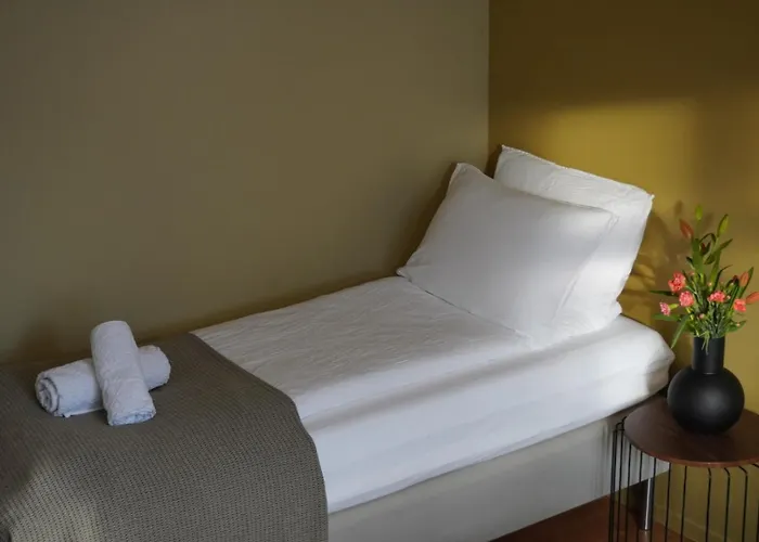 A Place To - Free Parking - 5 Apartament *